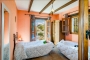 Habitación con dos camas